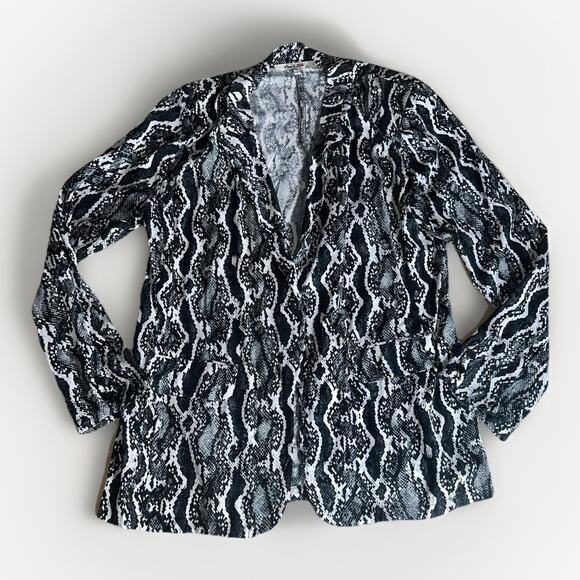 Miss Selfie Black & White Snakeskin Print Open Blazer – Size XL - Picture 1 of 9
